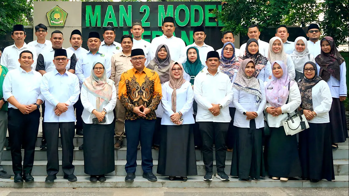 MAN 2 Model Medan